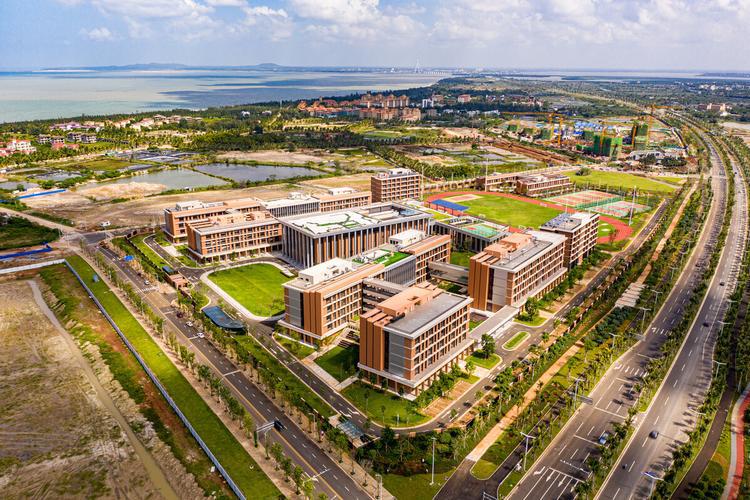 我想坐飞机去海南这算盘打得，我在东北都听见了！为了省点钱，都琢磨出坐飞机去海南