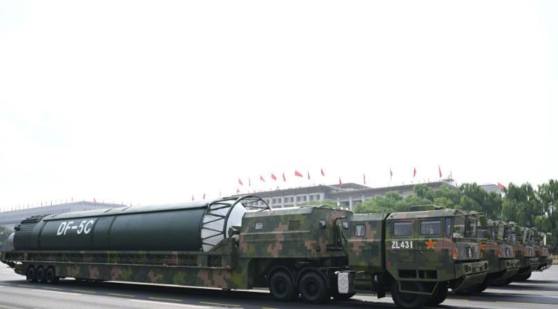 🐼东风-5C其貌不扬为啥压轴登场，传言“过时”为啥不淘汰？1965年，国