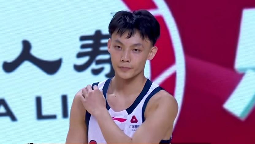 数据不会说谎：广东东阳光28分打爆四川丰谷酒业，3点残酷的事实……1：徐杰状