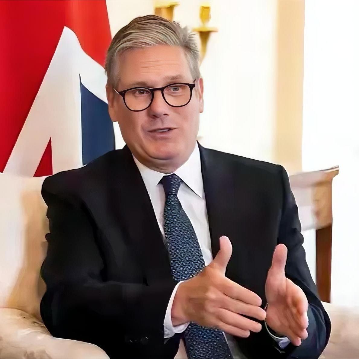 英国首相斯塔默这回是真的铁了心不跟了，任凭特朗普如何软硬兼施也无济于事今天(