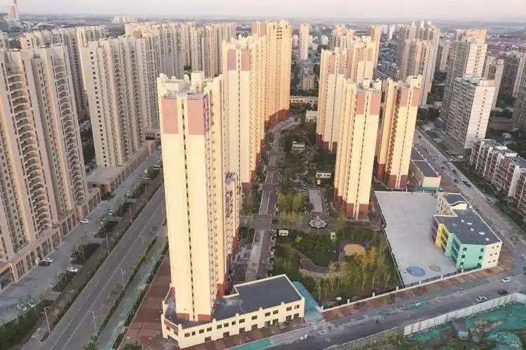 “意外之财！”安徽合肥，一男子房子住了10几年，他最近在手机上偶然查到，他200