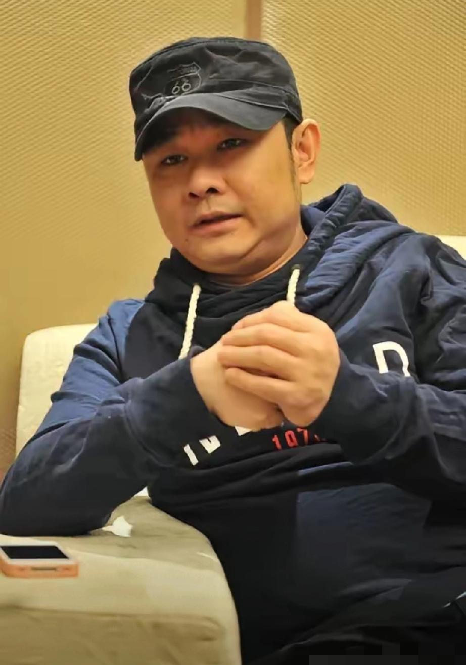 苏柳喊话刀郎真没必要！军旅艺术家该有的体面呢？苏柳这波隔空喊话刀郎，真是越