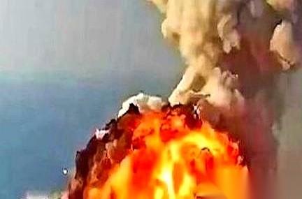 俄罗斯不陪你们玩了。一夜之间，几百架无人机、几十枚导弹，连压箱底的“匕首”都掏