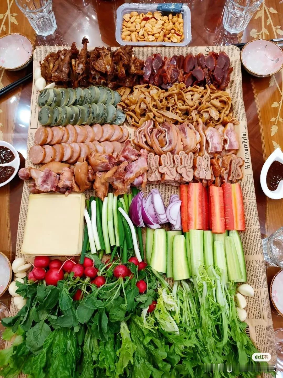 这才叫东北人的沙拉，虽然没有沪爷的高级有格调，但是这玩意管饱还下酒！东北人的