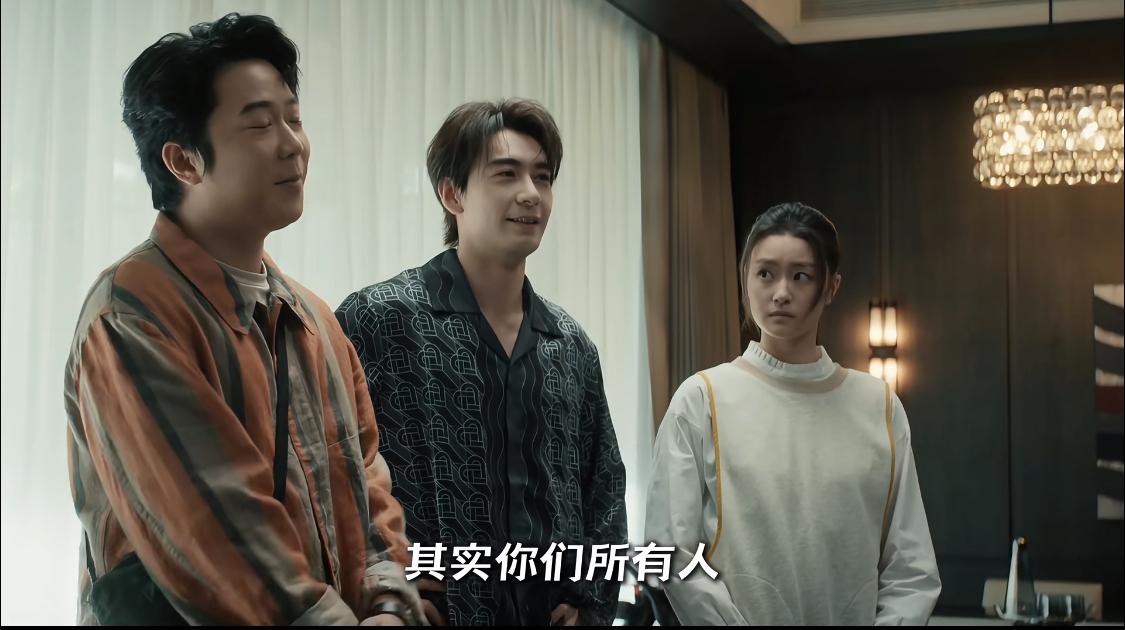 在林喜柔眼中，炎拓和林伶是不同的。相当于一个是宠物，一个是食物。林喜柔刚来到