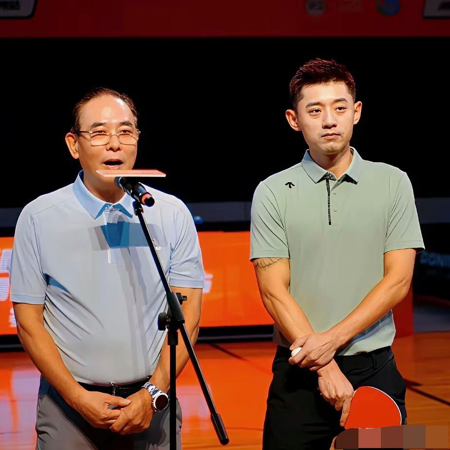 我怀疑过张继科教乒乓球是为了复出，也怀疑过张继科当教练是为了直播带货，万万没想到