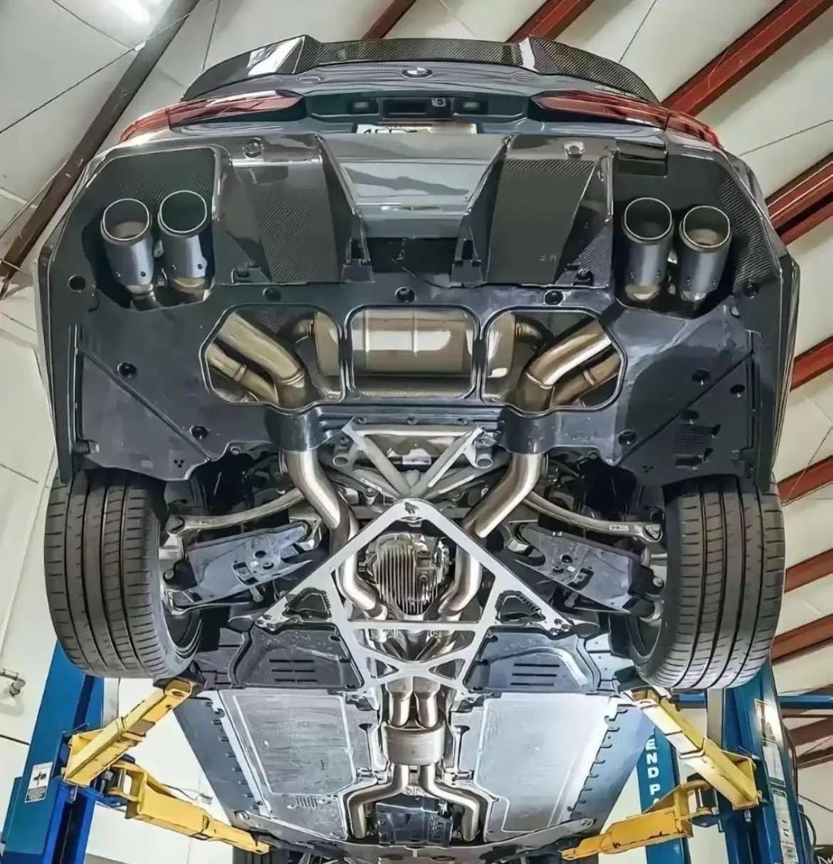 谁看了不说牛！宝马最强底盘简直是行走的艺术品