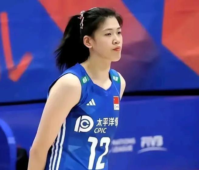 天津女排离开李盈莹丢掉冠军连第三都没争到，如果国家队没有李盈莹将一事无成，连亚洲