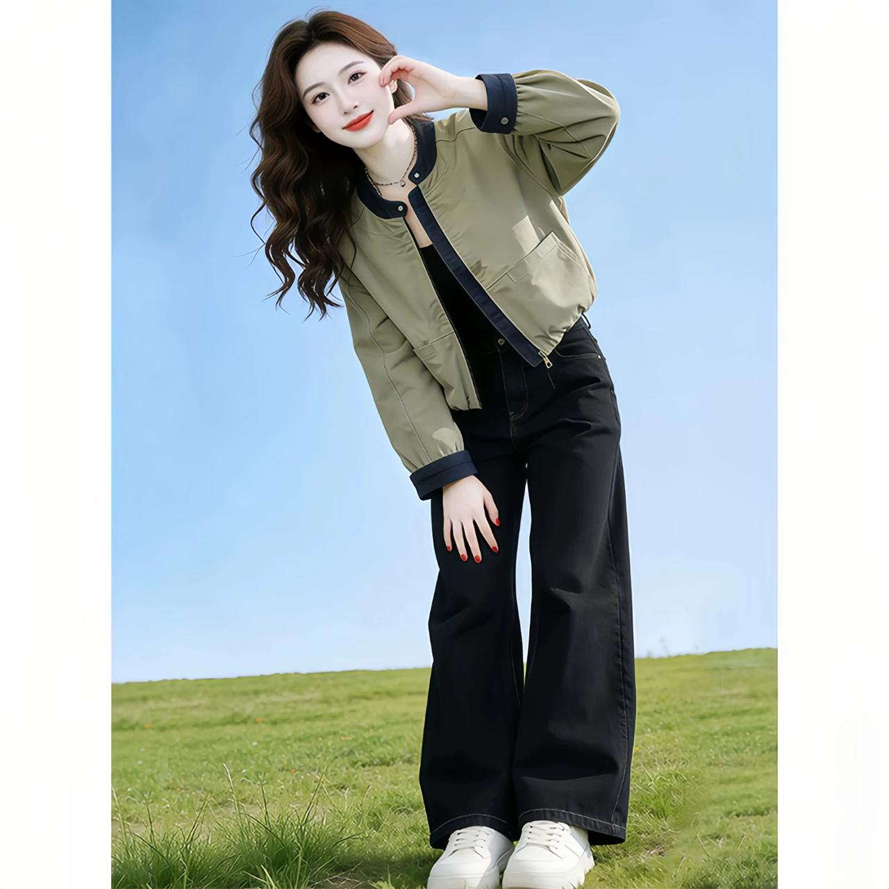 夫妻居家真实定律1、老婆出门精致无比，在家一件旧睡衣穿到底。2、老公下班沙发