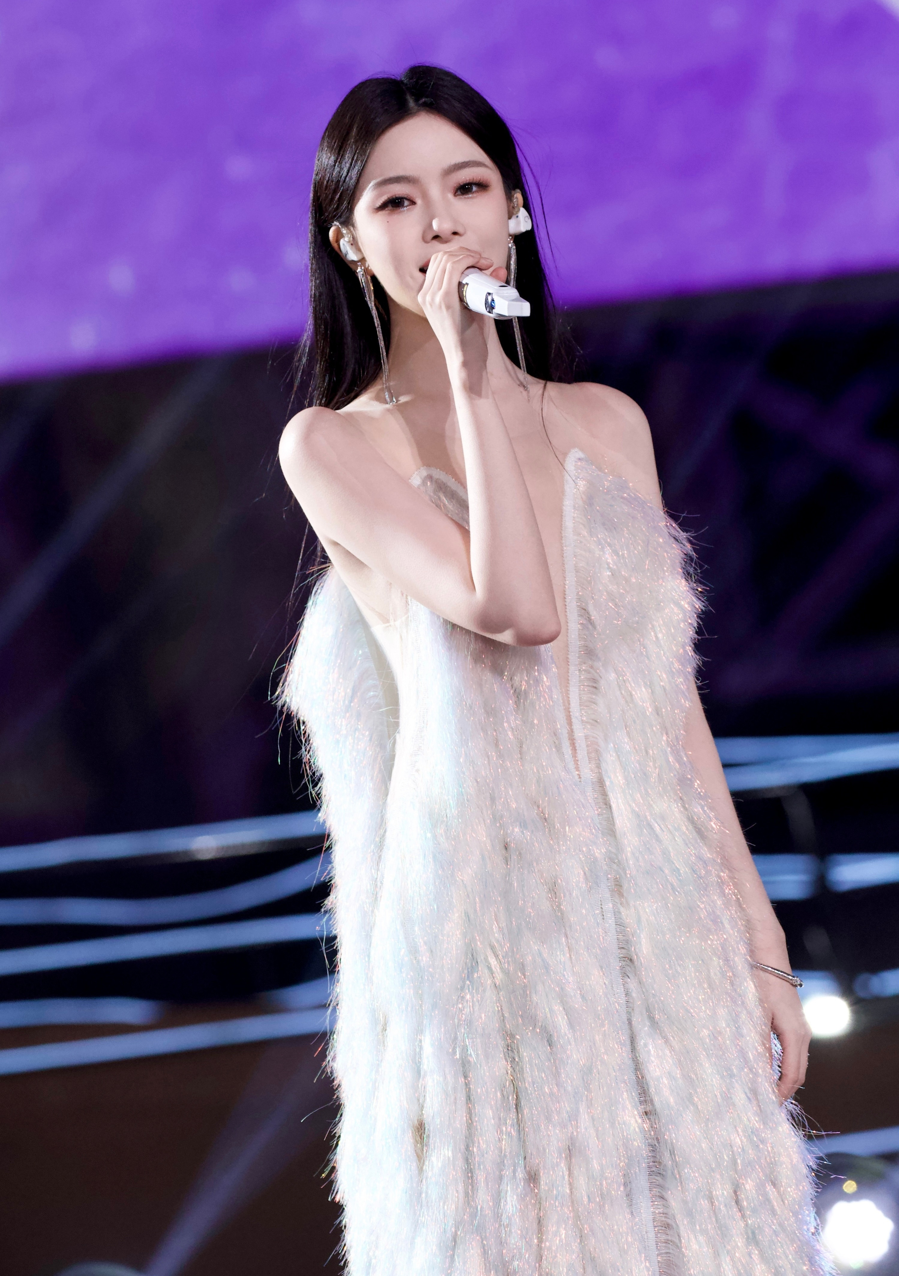 陈卓璇在复制粘贴的时代，你是手写的诗