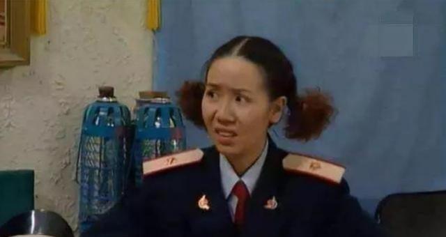 1988年，“中国最丑女演员”杨青到北影面试，监考老师对她说：“你的形象太差了，