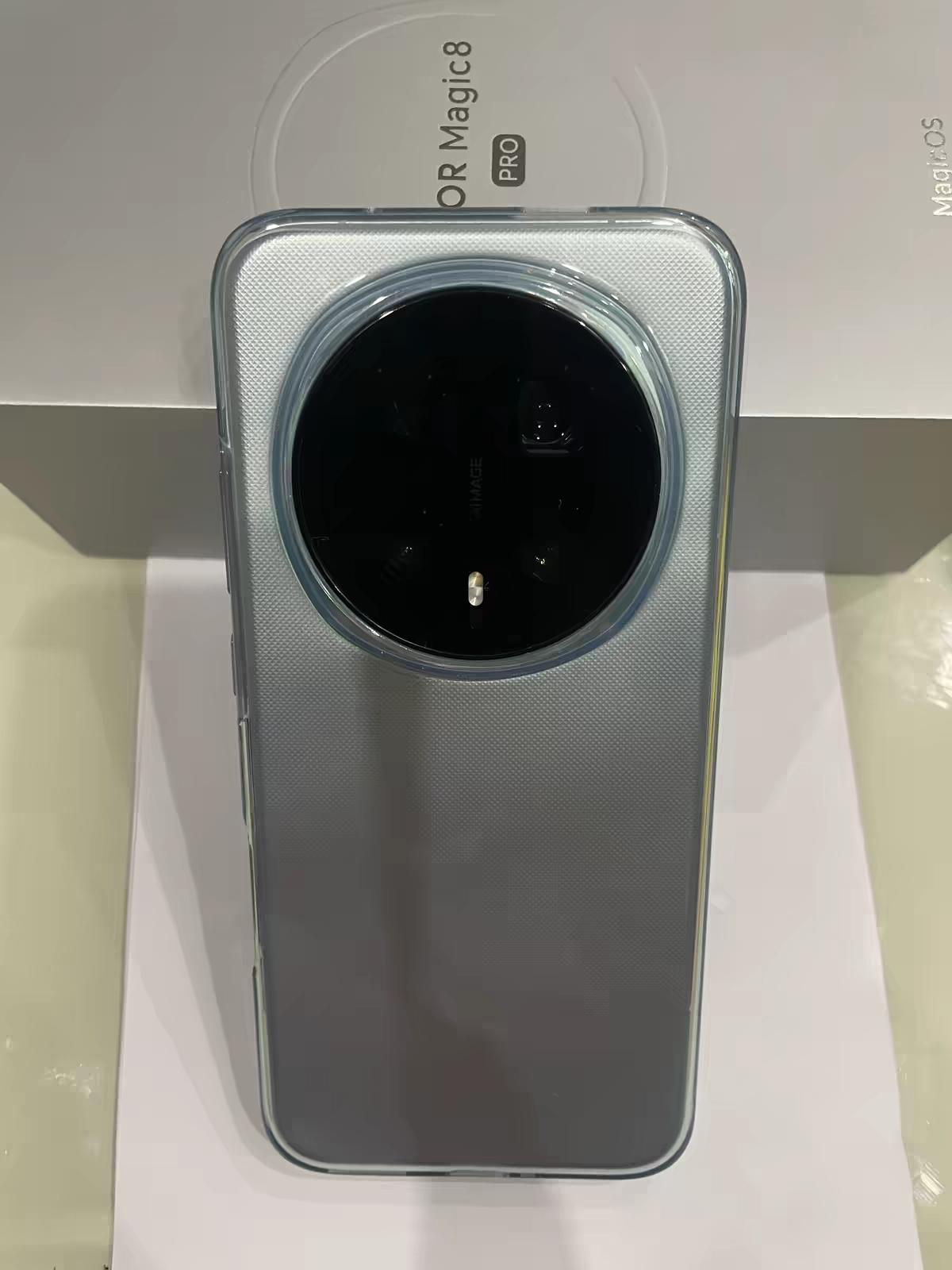 别再问我后不后悔入手荣耀Magic8Pro了，用了十个月，摸着良心说，那些说后悔