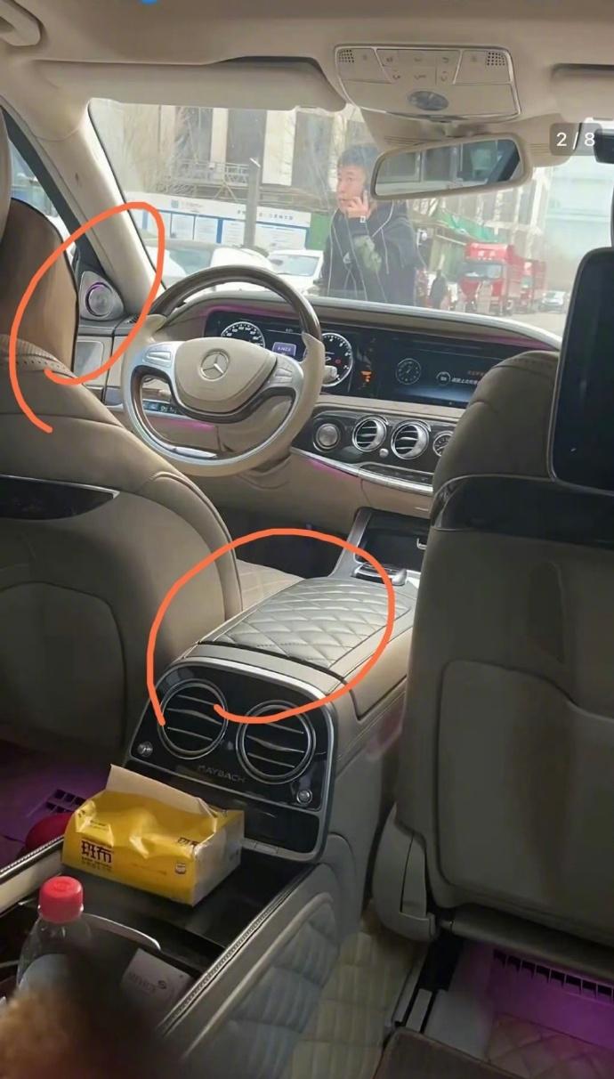 司晓迪晒的车图里，是迈巴赫巧合的是司机是鹿晗的鹿晗也有同款关晓彤2024年