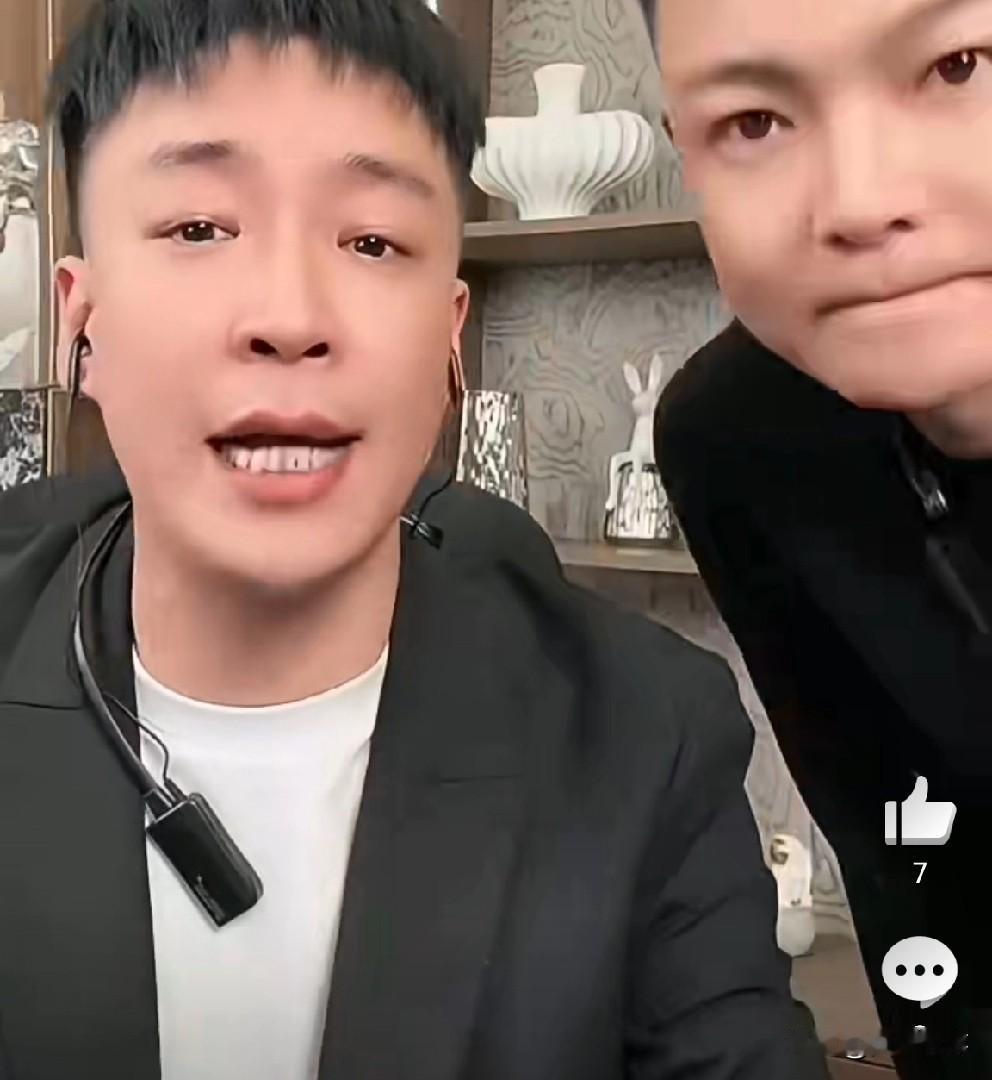 刘一手发出警告潇天傲未来在ks上所有的直播行为跟我无关，我们公司没有权利去干涉艺