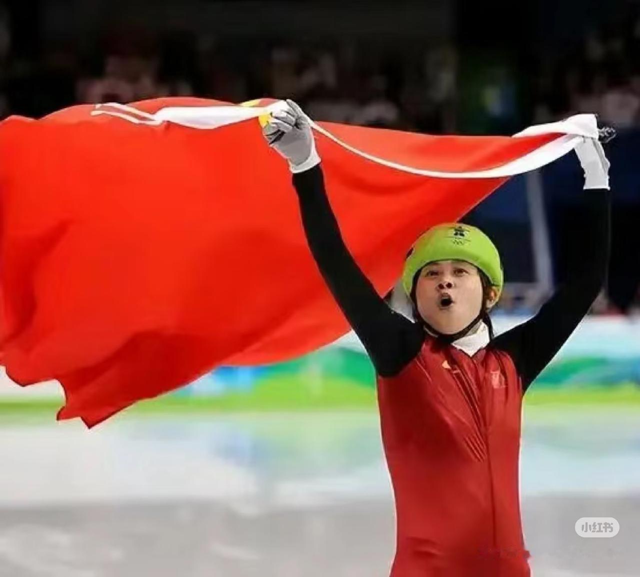 王濛被夸疯了，不是拿冠军，也不是出新歌，而是因为她当年那句“我的眼睛就是尺”，现