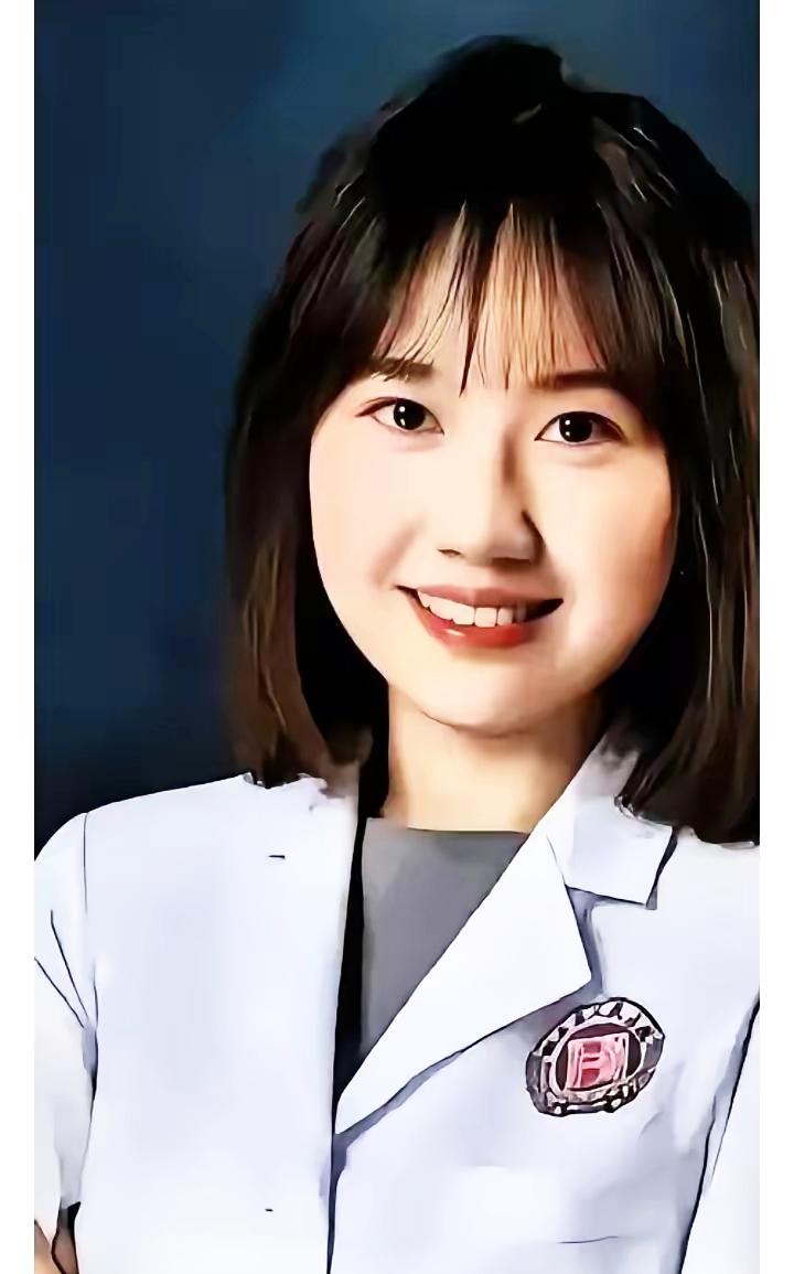 湖南曾医生这波反转，真把“现实优先级”扒得明明白白！前脚因私德风波被骂上热搜