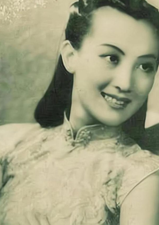 1929年，吴佩孚家的丫鬟翠香才十几岁，就怀了老爷的孩子。为避免丑闻，吴夫人把她