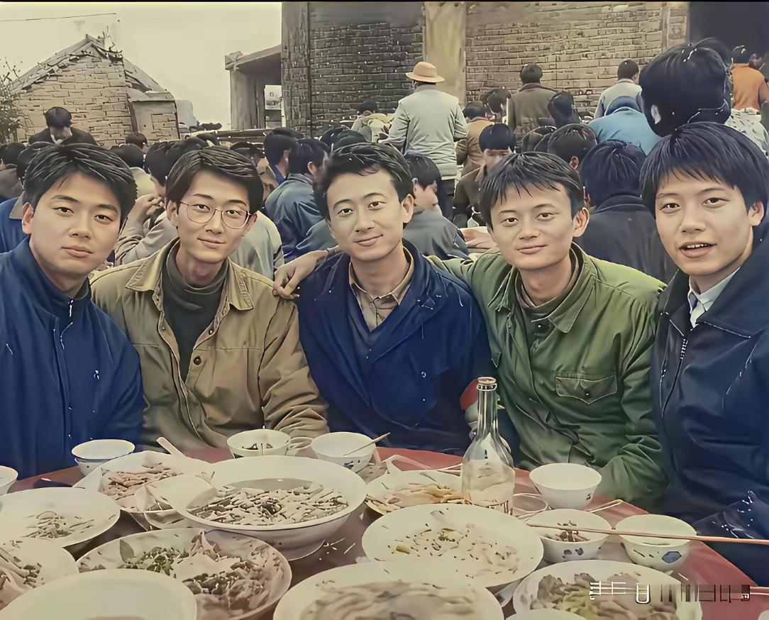 他们几个要是凑一桌得搭多少份子钱？