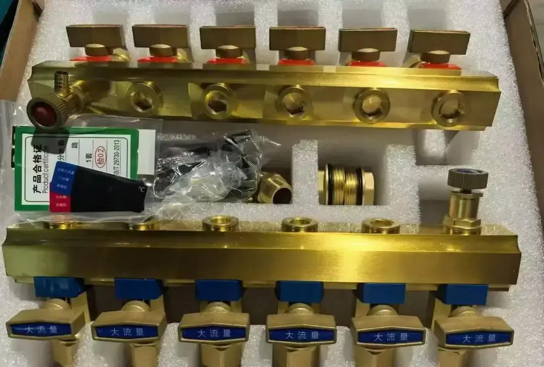 一市民家里暖气半边凉，上网搜配件吓一跳：网上一路分水器两百块，本地师傅张嘴就要翻