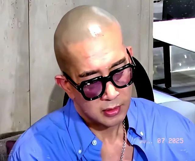 大S去世后家里两件事太反常具俊晔突然被护着前夫莫名背锅家族护短套路玩得溜大