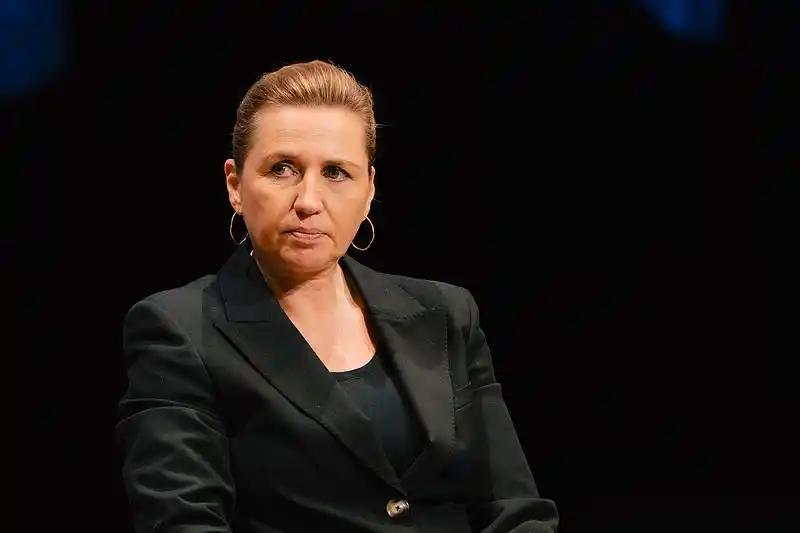 丹麦政坛大变天！国王亲授大权，第一大党首相扛下组阁重任。 3月25号丹麦王室