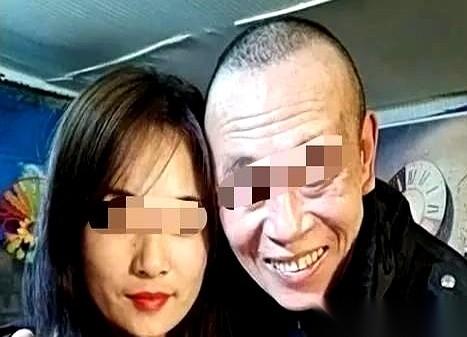 57岁的邓某猛打方向盘，把车一头扎进湖北荆州一片偏僻的小树林时，脑子里盘算的根本