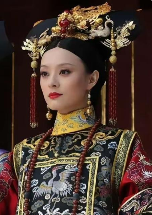台湾媒体爆孙俪“全家移居伦敦”？今天有台湾媒体爆料说，孙俪、邓超夫妻俩早已悄