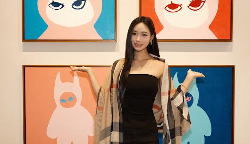小S二女儿的画展，可以说是“画还在墙上，骂声已经出圈”。25幅画标价1万到10万