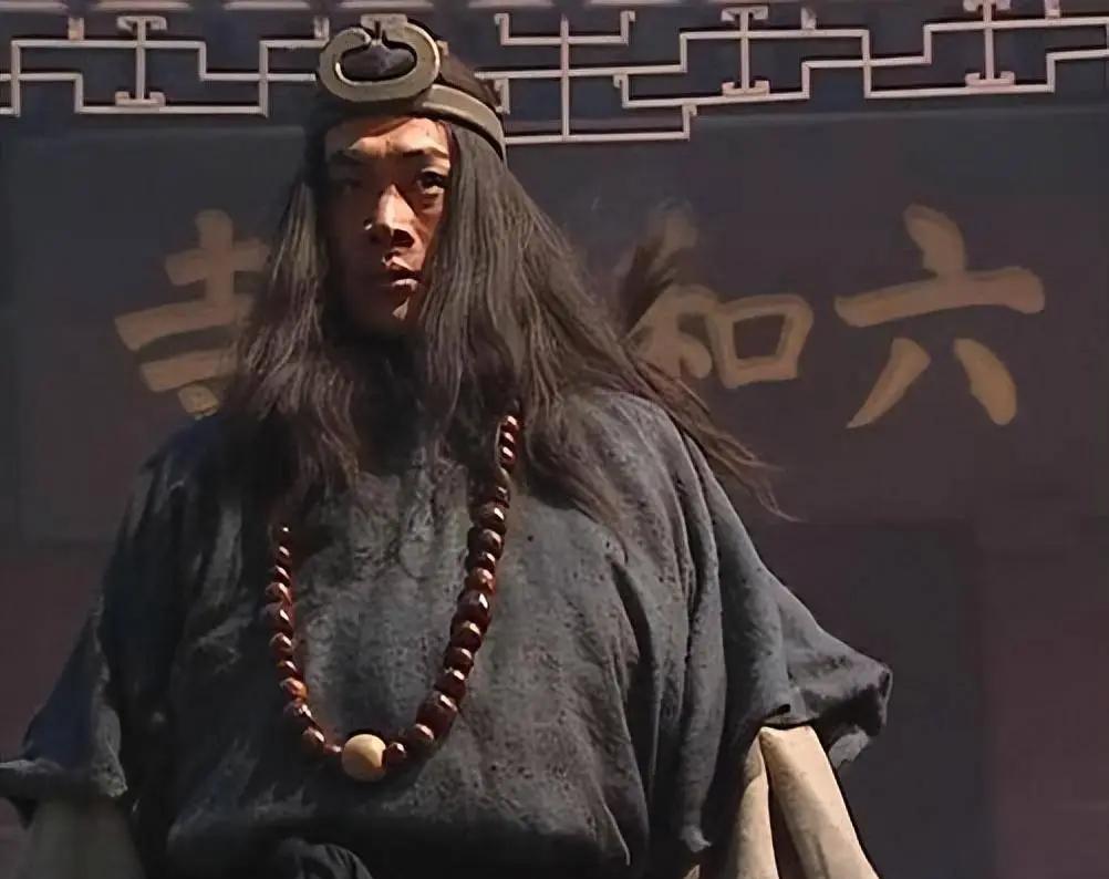 武松在上梁山前，做了三件错误，使得他在梁山的处境颇为尴尬，也影响了在聚义堂的排名