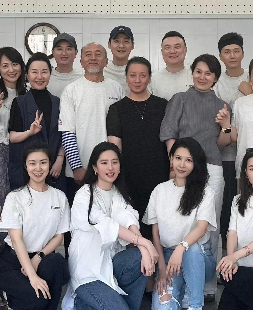 刘亦菲师姐北电同学会