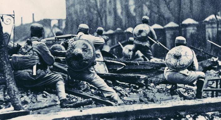 在太平洋战争爆发前，日本的精锐师团全在中国战场，这时候粮草充足，人员优质。38年