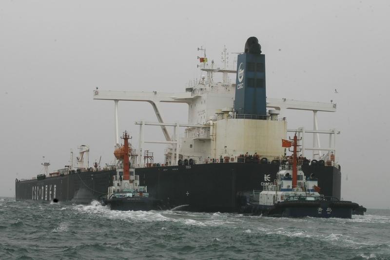 特朗普直言“油归美国”！31万吨巨轮被美军硬扣，委内瑞拉开骂：国际海盗最近