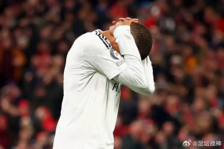 生活手记皇马这个赛季估计又是四大皆空，姆巴佩要躲在厕所哭，整体水平已经跌入低谷！