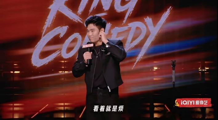 翟佳宁摄影师拍的全是檀健次喜剧之王单口季笑疯了，翟佳宁专门为活动请的摄影师，咔