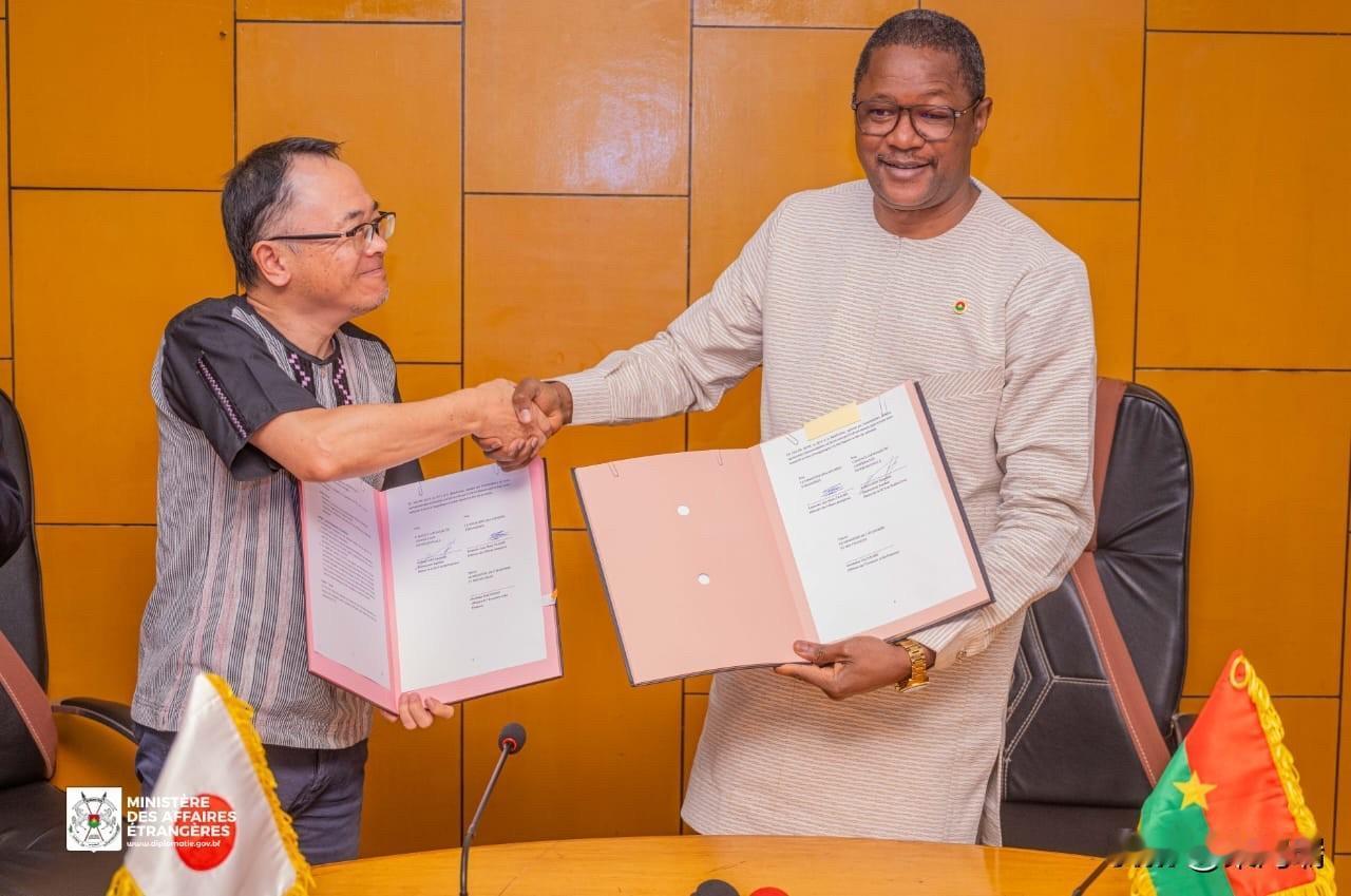 2026年2月3日，布基纳法索与日本在瓦加杜古正式签署换文，确定由日本政府向布方
