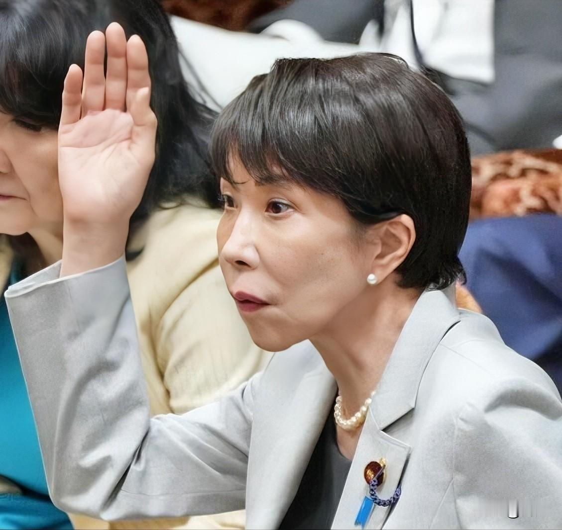 太尴尬了！高市早苗惹怒中国后，日本企业怨声载道。刚刚，日本媒体共同社发布消息称，