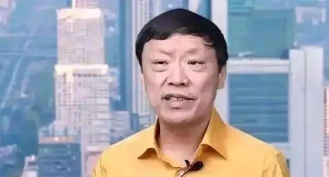 联合早报5月28日报道：中国前媒体人胡锡进指出，“性萧条”是当前中国消费疲软的一