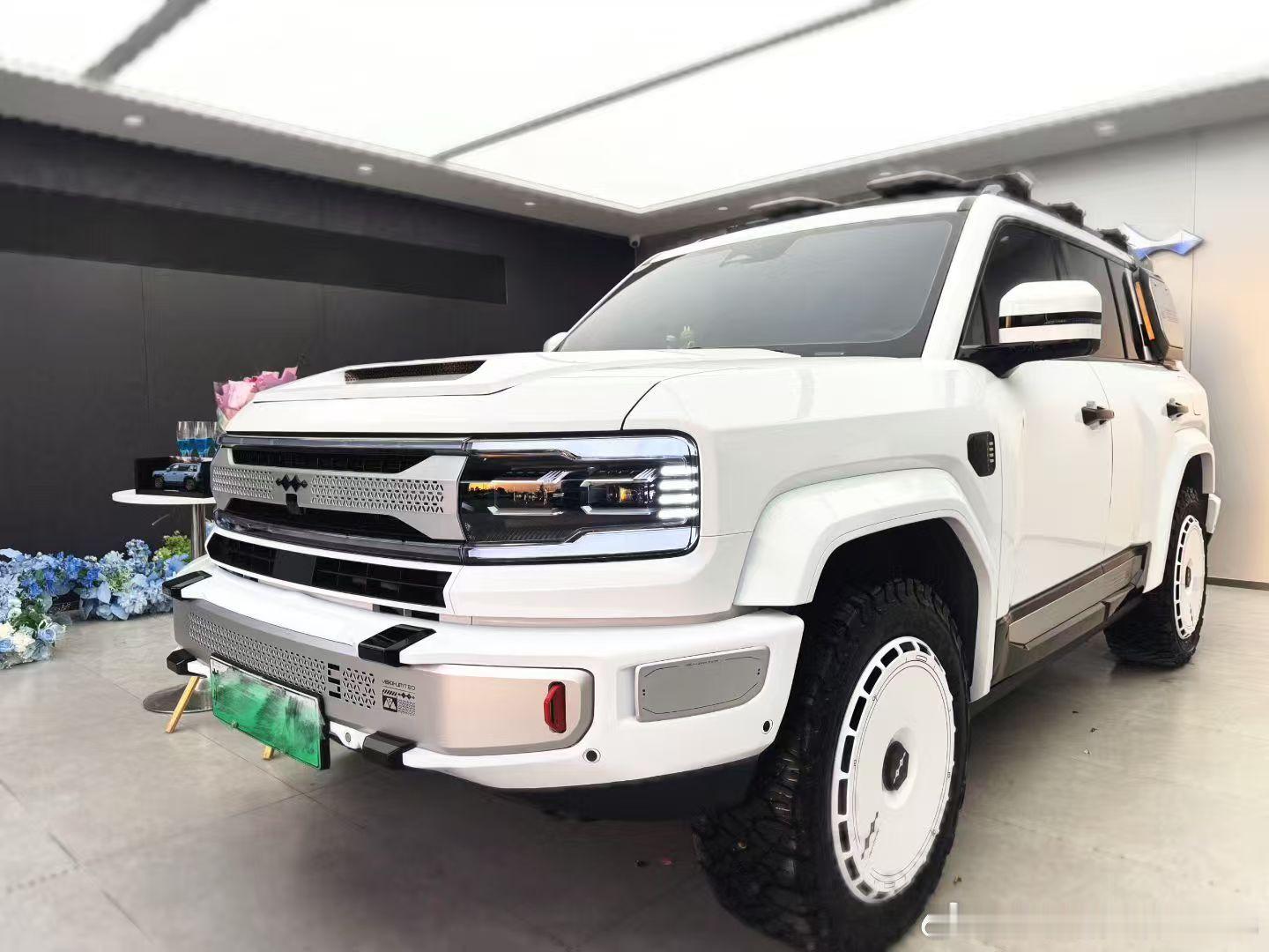 终于看到方程豹钛3这个共创版的提车了，是真帅啊！大v聊车方程豹钛3