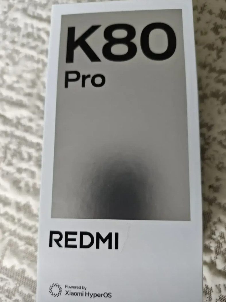 总感觉女儿花了将近三千给退休的我买的红米K80pro太过浪费。对于年轻人来说，花