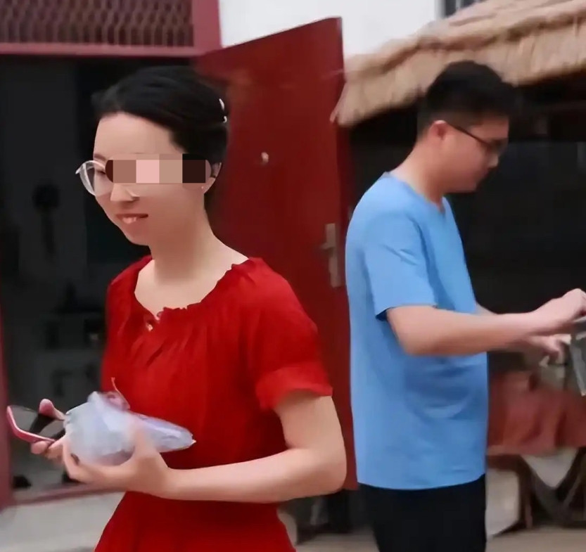许勇最后时间田V的态度许大哥识破龅牙逆子真面目的时候，好多主播也都知道，所有主