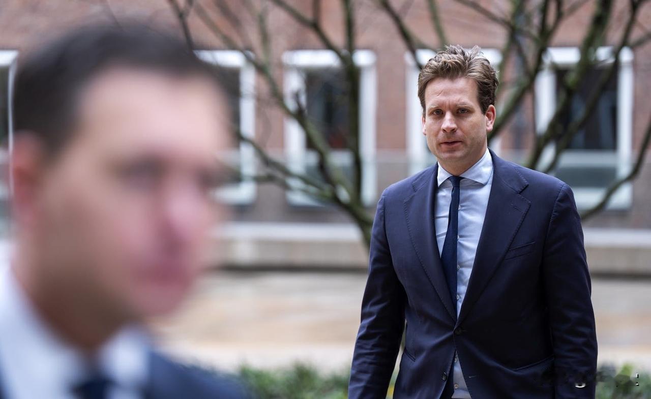 荷兰财长：中国的反制我料到了，可我哪知道中国的反应会这么大？我们从这件事起，要做