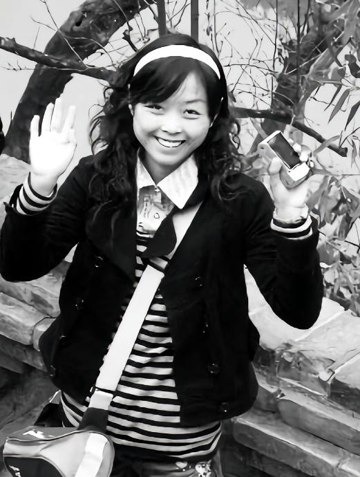 2008年，汶川地震，四川21岁女教师被埋进废墟，身体断成三截，救援人员赶到时，