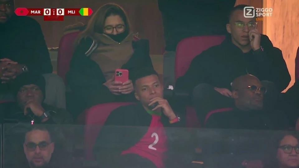 姆巴佩现身非洲杯赛场，观战摩洛哥对阵马里北京时间12月27日凌晨，法国球星姆