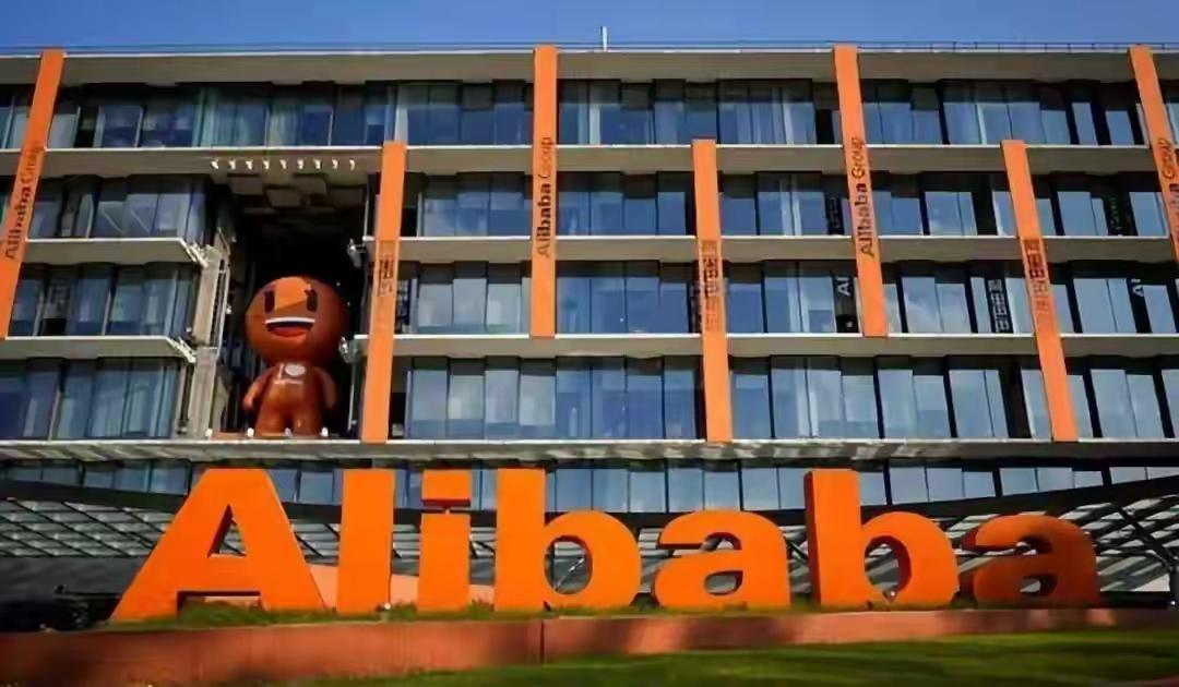 之前刷到中国移动的现金流数据，我直接看愣了。普通家庭存100万，大多人第一反应