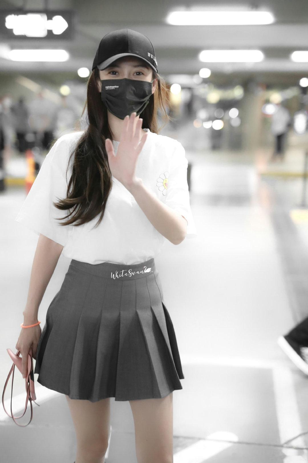 #angelababy##杨颖#一些可可爱爱被镜头捕捉到的瞬间​
