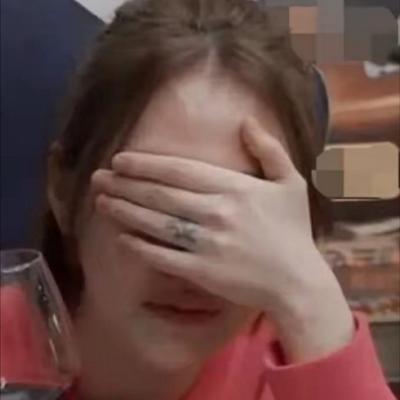 为什么小s会阻止黄春梅半夜发小作文？其实是因为妈妈的小作文，已经影响到小s了，