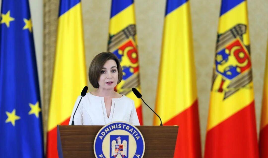 “以命相托”的呼救，见过举家搬迁的，没见过带着一个国家请求并入其他国家的…这一