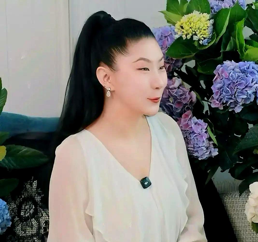 看到谢贤这份安排，很多人第一反应都是：CoCo怎么没在遗嘱里？可把前前后后捋一