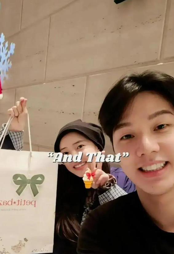 田志希在香港生了。选的是养和医院，亚洲顶尖私立，生个孩子费用够普通人干大半年。但