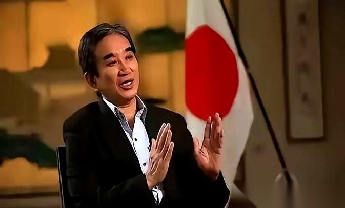 “中国强盛时要忍耐，中国衰落时，再给予致命一击。”这话，是日本驻我们这儿的大使